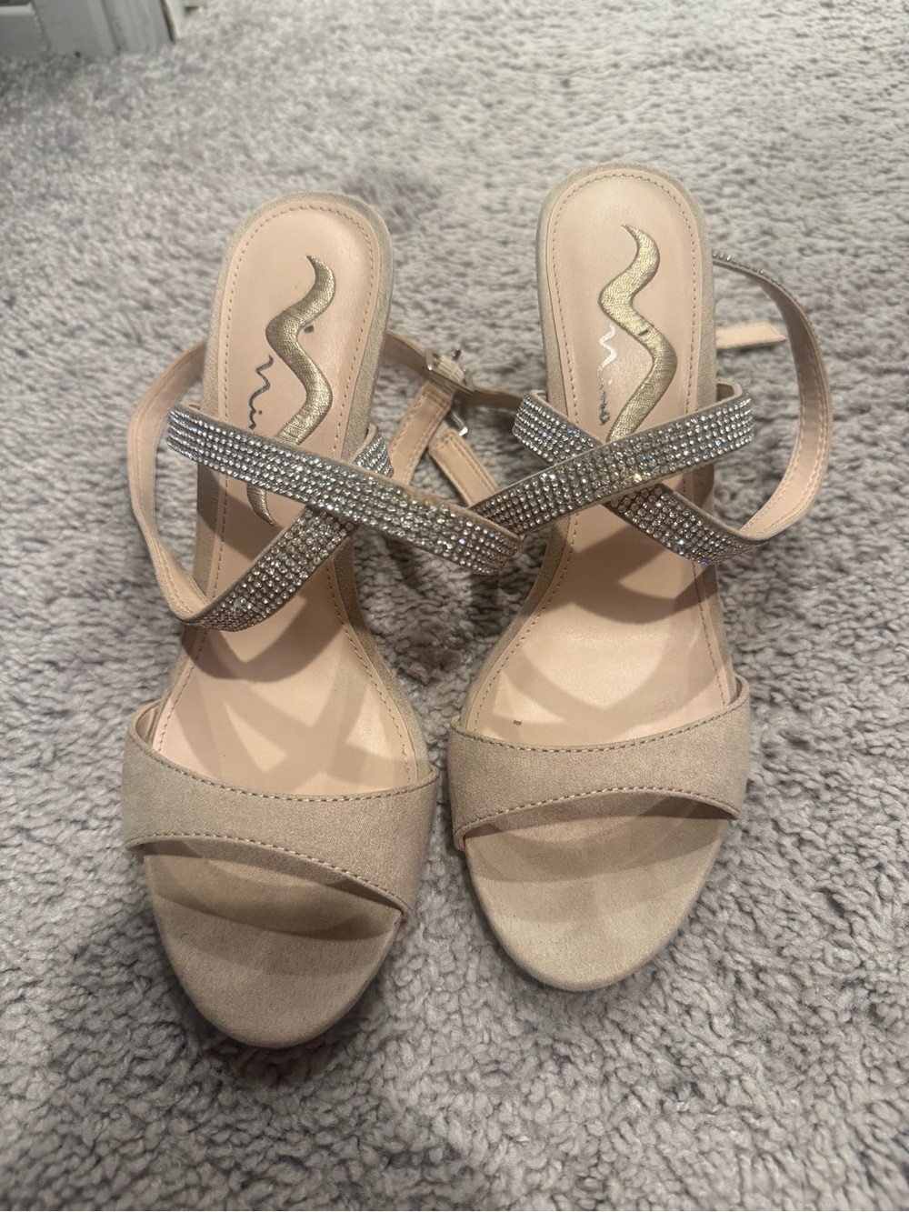 Nina Alamo Tan Glam Strappy Heels Size 8